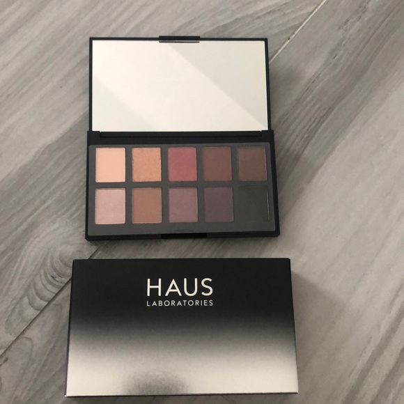 Haus Laboratories Glam Room N 1 Eyeshadow Palette - Picture 2 of 4
